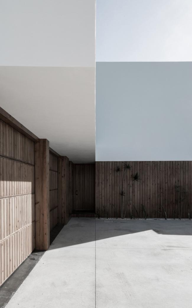 BIM建筑|于现实的包围中仰望天空：葡萄牙 NVC 住宅 / Salworks