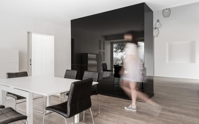 BIM建筑|于现实的包围中仰望天空：葡萄牙 NVC 住宅 / Salworks