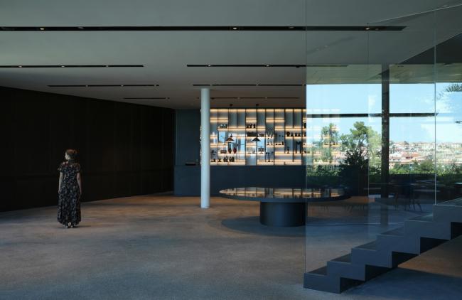 BIM建筑|曲折叠退，纵享海天一色：罗维尼公园大酒店 / 3LHD