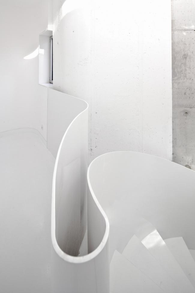 BIM建筑|纯净如水，轻波澹澹：西班牙 V 住宅 / Dosis