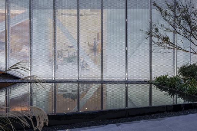 BIM建筑|曲折绵延，轻盈流动：重庆悦来社区中心 / NAN Architects