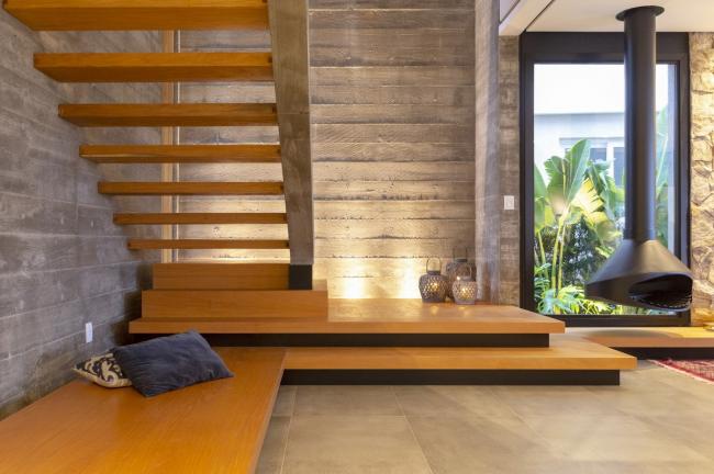 BIM建筑|闲暇静坐，赏湖冥想：77号房子 / Aunic Arquitetos