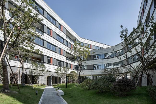 BIM建筑|漂浮的立体校园——浙江大学教育学院附属中学 / 浙江大学建筑设计研究院有限公司