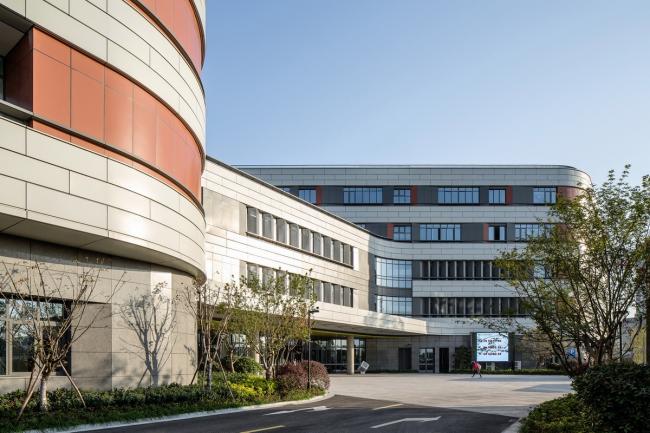 BIM建筑|漂浮的立体校园——浙江大学教育学院附属中学 / 浙江大学建筑设计研究院有限公司