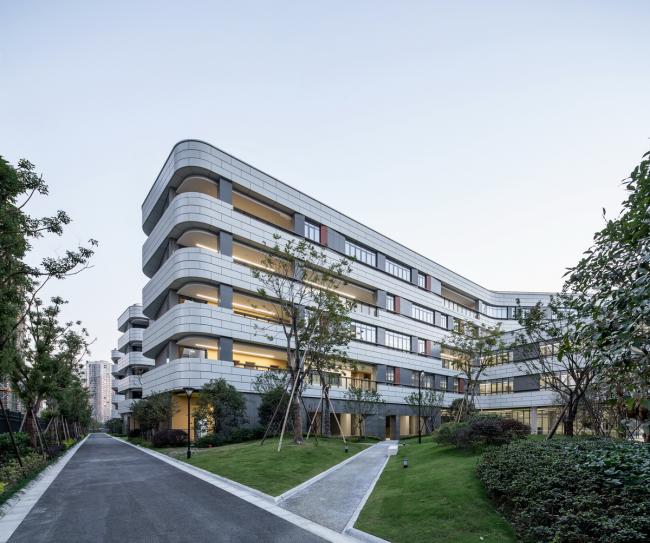 BIM建筑|漂浮的立体校园——浙江大学教育学院附属中学 / 浙江大学建筑设计研究院有限公司