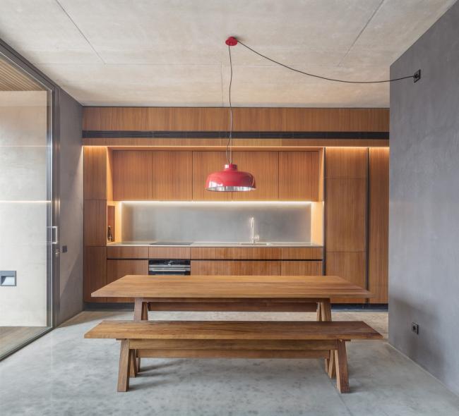 BIM建筑|光影流转间带来温暖质感——西班牙四友公寓