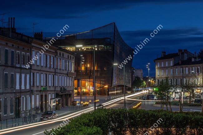 BIM建筑|轻遮于空中巨幕之下：阿尔比大剧院 / Dominique Perrault Architecture