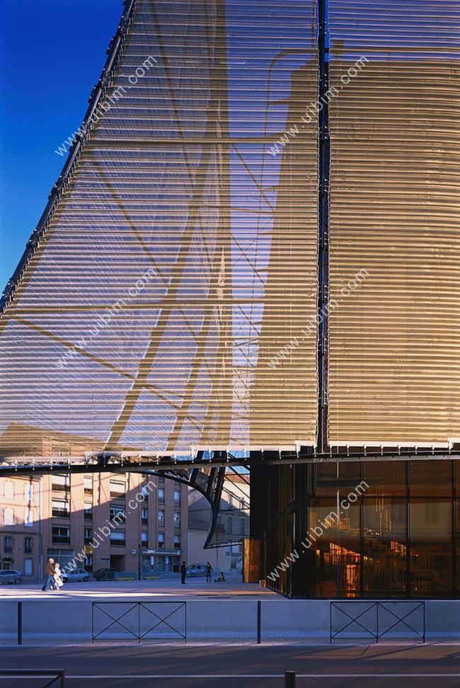 BIM建筑|轻遮于空中巨幕之下：阿尔比大剧院 / Dominique Perrault Architecture