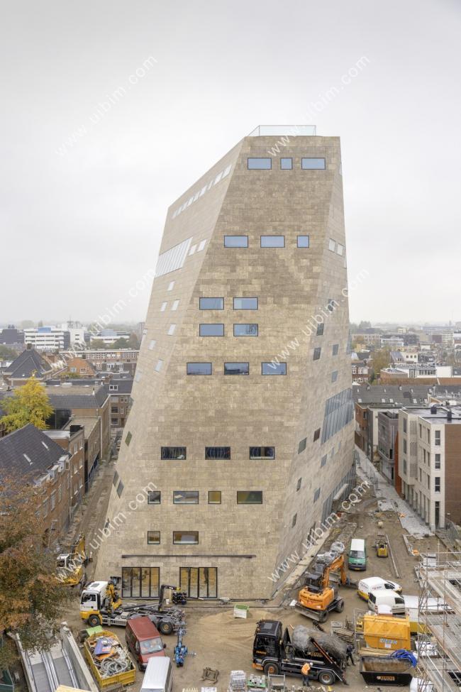 BIM建筑|格罗宁根多功能会议中心 / NL建筑事务所