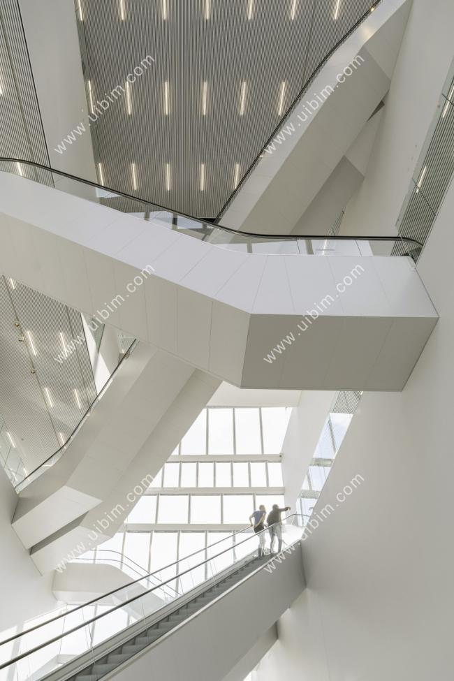 BIM建筑|格罗宁根多功能会议中心 / NL建筑事务所