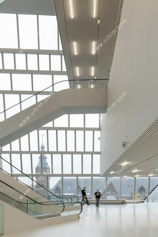 BIM建筑|格罗宁根多功能会议中心 / NL建筑事务所