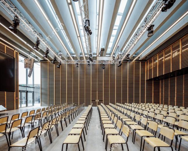 BIM建筑|阿迪达斯德国总部大楼“HALFTIME” / COBE