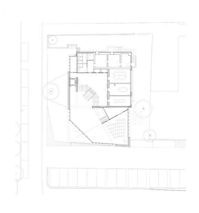 BIM建筑|对角线构筑轻盈的“翅膀”：瑞士新使徒教堂 / LOCALARCHITECTURE