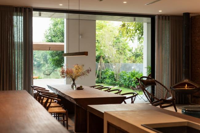 BIM建筑|拱窗围廊下营造室内庭院：越南 AD8 别墅 / Nemo Studio