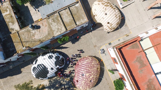 BIM建筑|诺贝托·米兰达设计“充气豆画廊”