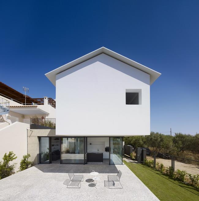 BIM建筑|爱琴海岸边的白色精灵——希腊E住宅 / buerger katsota architects