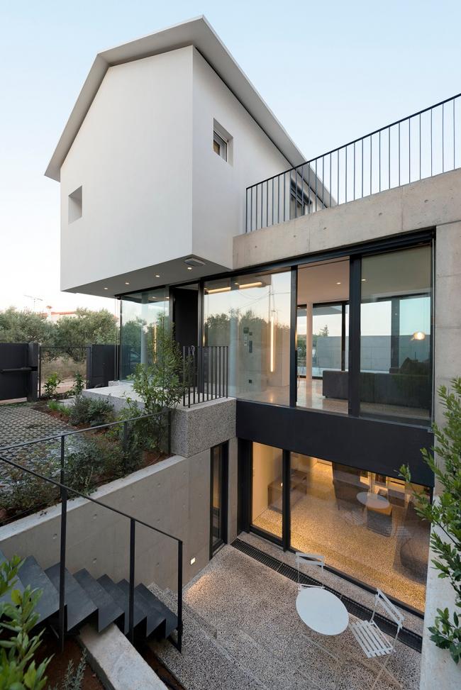 BIM建筑|爱琴海岸边的白色精灵——希腊E住宅 / buerger katsota architects