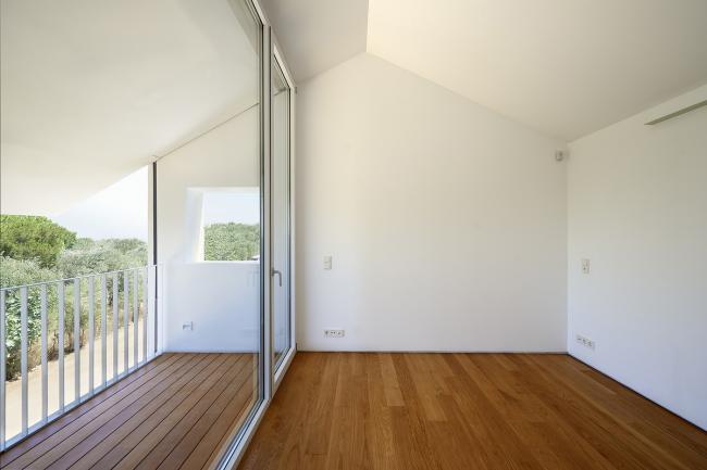 BIM建筑|爱琴海岸边的白色精灵——希腊E住宅 / buerger katsota architects