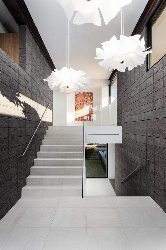 BIM建筑|“桥上风景”之家 / Kendle Design Collaborative