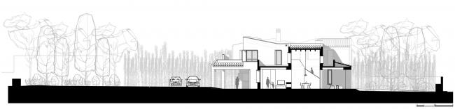 BIM建筑|错落景窗勾勒出一幅幅山野风景画：MM住宅 / Salvà Ortín Arquitectes