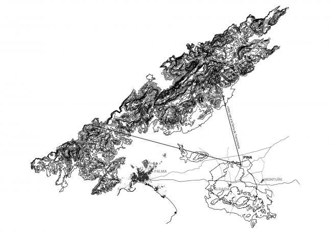 BIM建筑|错落景窗勾勒出一幅幅山野风景画：MM住宅 / Salvà Ortín Arquitectes