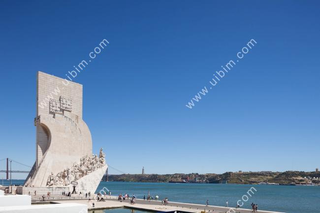 BIM建筑|静谧中透着古典法则之美：水镜之馆 / DC.AD + Victor Vicente