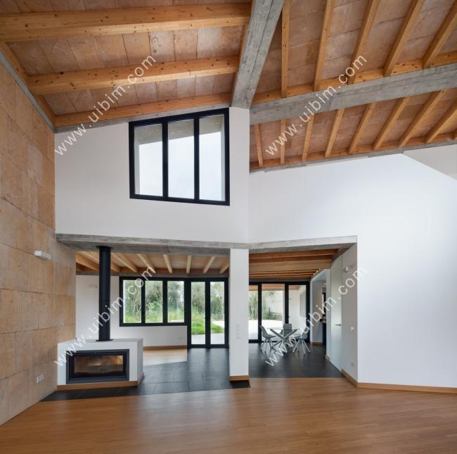 BIM建筑|错落景窗勾勒出一幅幅山野风景画：MM住宅 / Salvà Ortín Arquitectes