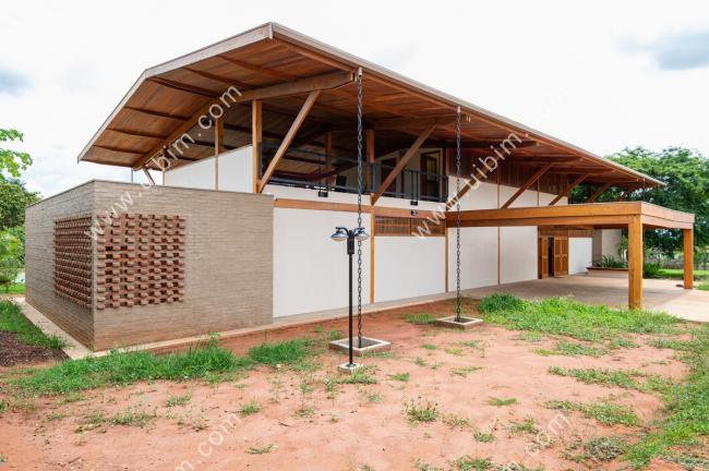 BIM建筑|草丛，泥巴，荡秋千：乡野田园里的儿童之家