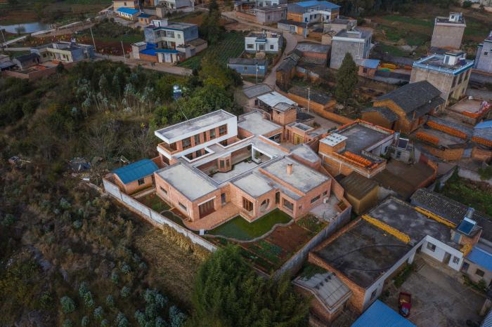 BIM建筑|一方院落，隐于悠然远山：云南曲靖赵宅 / 青岛川拓建筑设计工作室