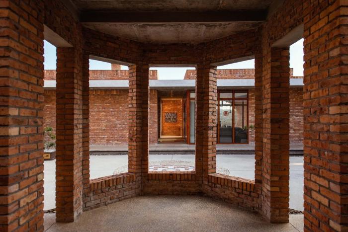 BIM建筑|一方院落，隐于悠然远山：云南曲靖赵宅 / 青岛川拓建筑设计工作室