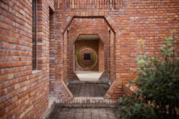 BIM建筑|一方院落，隐于悠然远山：云南曲靖赵宅 / 青岛川拓建筑设计工作室