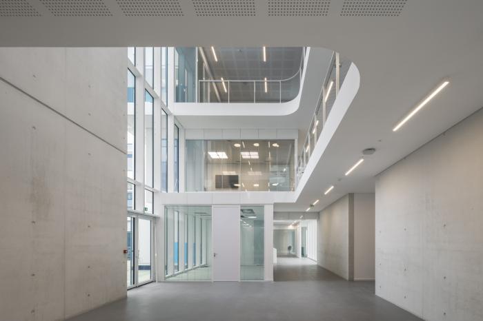 BIM建筑|轻盈透明，曲直线的共舞：液化空气集团总部 / Michel Rémon & Associés