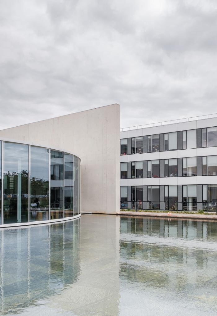 BIM建筑|轻盈透明，曲直线的共舞：液化空气集团总部 / Michel Rémon & Associés