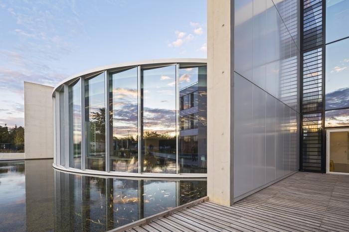 BIM建筑|轻盈透明，曲直线的共舞：液化空气集团总部 / Michel Rémon & Associés