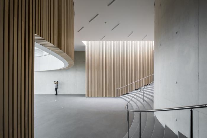 BIM建筑|轻盈透明，曲直线的共舞：液化空气集团总部 / Michel Rémon & Associés