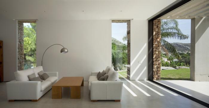 BIM建筑|原始粗野与现代元素的融合：巴哈姆 / 莫赖拉之家