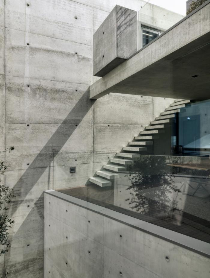 BIM建筑|水与混凝土协奏出的生命之歌：22º 别墅 / Dreessen Willemse Architecten