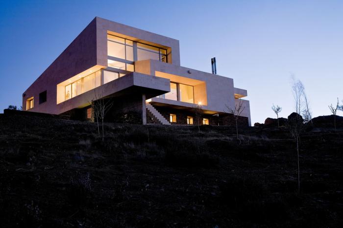 BIM建筑|如一位牧羊老者，聆听群山包围下的宁静：马德里家庭工作室