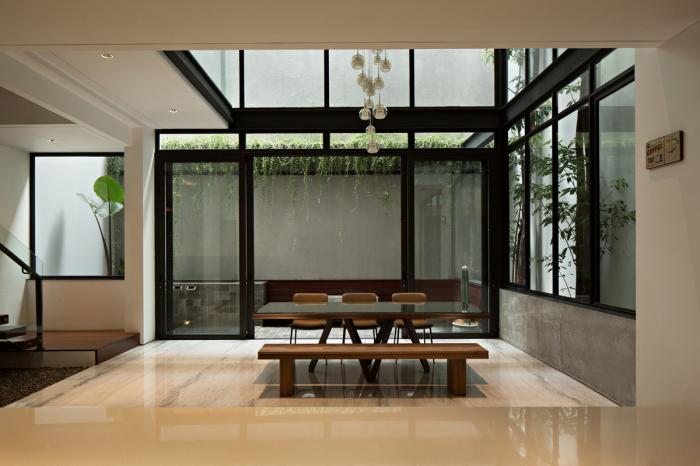 BIM建筑|一座“呼吸装置”——雅加达 VGI 住宅 / Pranala Associates