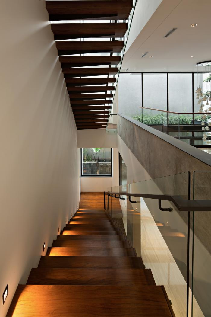 BIM建筑|一座“呼吸装置”——雅加达 VGI 住宅 / Pranala Associates