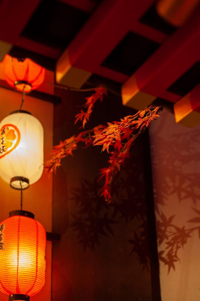 BIM建筑|红叶飘落竹廊外：牛NEW寿喜烧，上海／卧野空间设计事务所