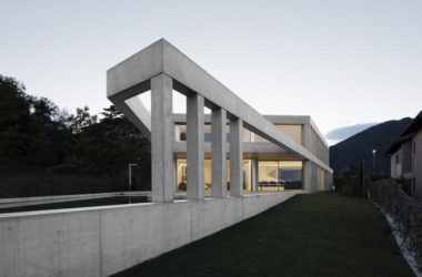 BIM建筑|错位构图，朴素中透着张力——科马诺别墅 / DF_DC-BIM建筑网