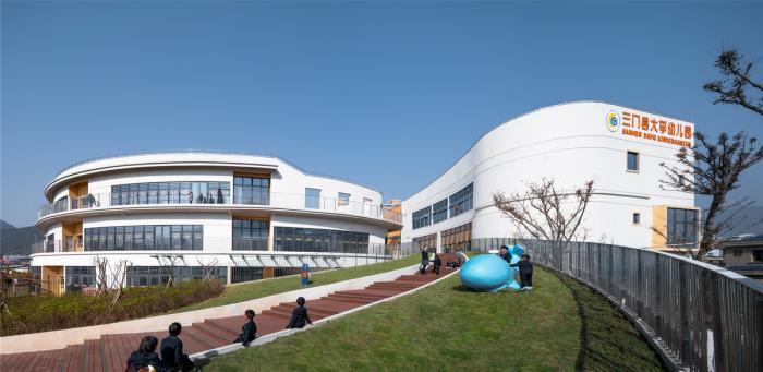 BIM建筑|一只静躺于海边的“海螺城堡”：大孚双语幼儿园 / 上海思序建筑规划设计
