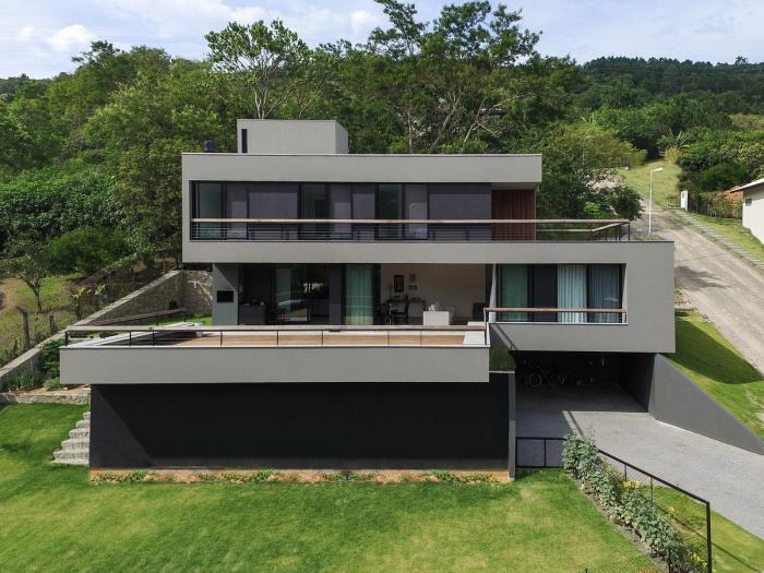 BIM建筑|伊塔科鲁比之家 / Mari Girardi Arquitetos Associados