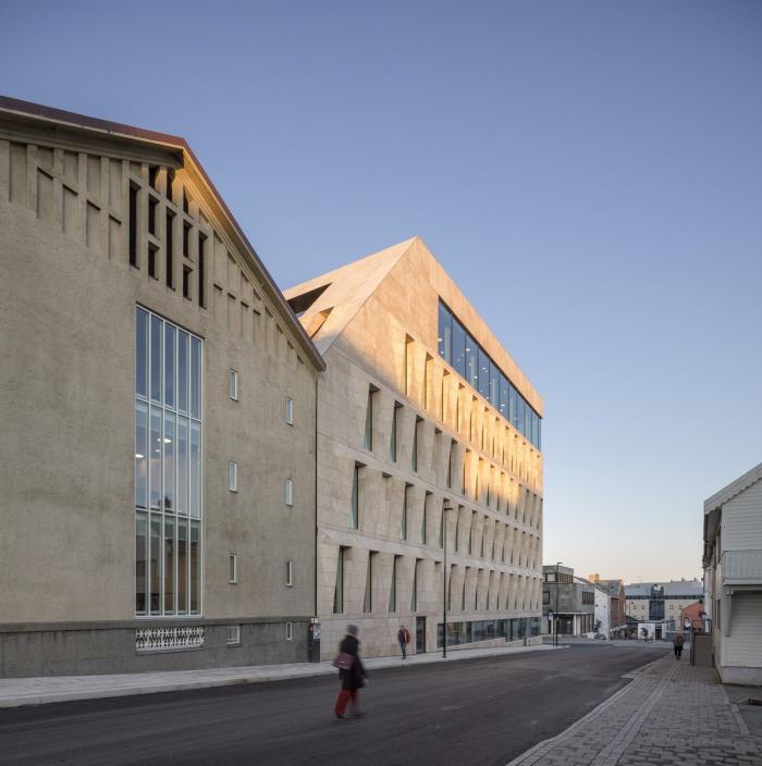 BIM建筑|北极圈内的一颗水晶石：挪威博德市政厅 / Atelier Lorentzen Langkilde