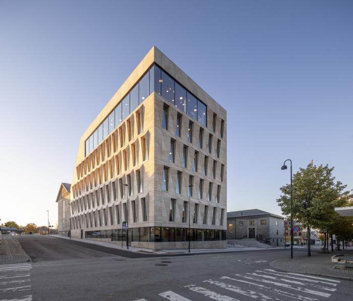 BIM建筑|北极圈内的一颗水晶石：挪威博德市政厅 / Atelier Lorentzen Langkilde