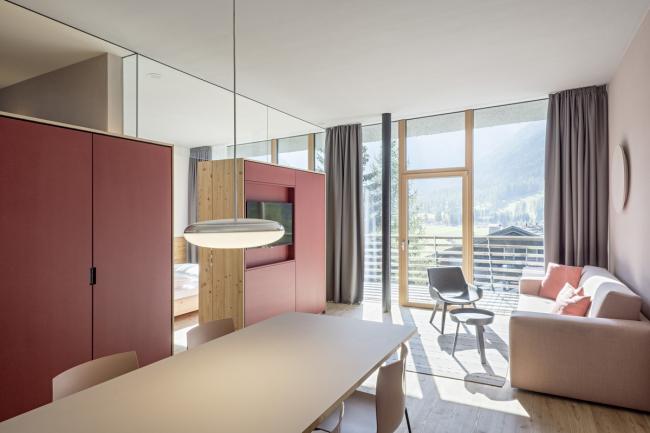 BIM建筑|依山就势而居——斯特拉塔酒店 / Plasma Studio