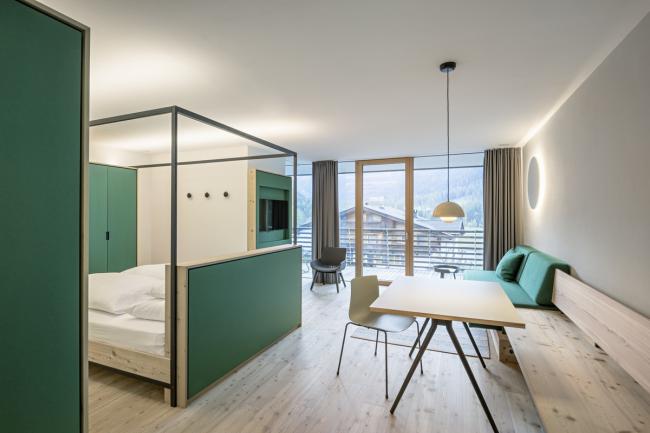 BIM建筑|依山就势而居——斯特拉塔酒店 / Plasma Studio