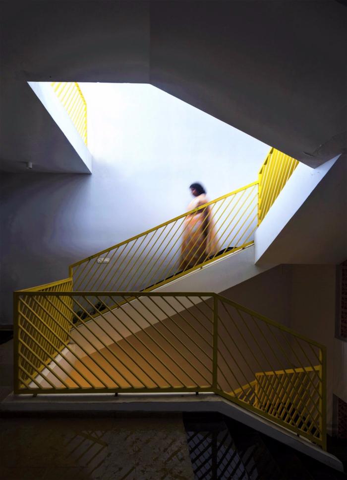 BIM建筑|富有动感的雕塑：印度“森林”公寓 / The Purple Ink Studio