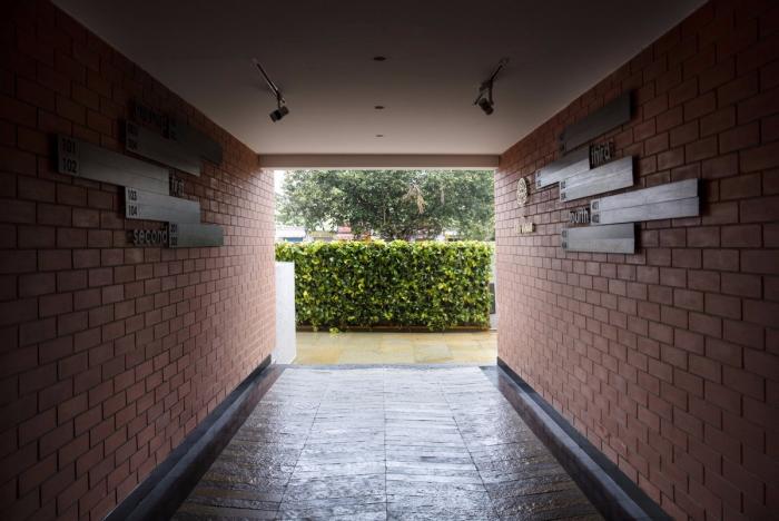 BIM建筑|富有动感的雕塑：印度“森林”公寓 / The Purple Ink Studio